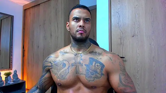 binmontana_ live cam on StripChat