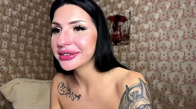 AuraXO live cam on StripChat