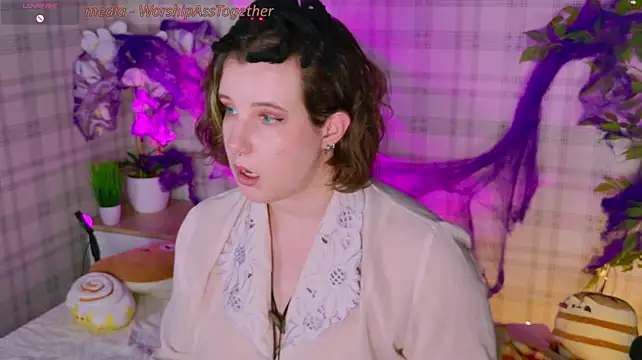 Candyy_Yeah live cam on StripChat