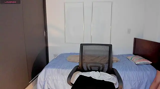 MeganWhite3