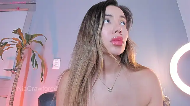 NiaCrawfordd