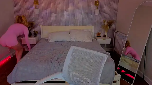 Miya_Reed0