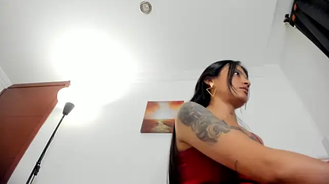 nia__white