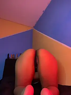 Laulin_TayyyX