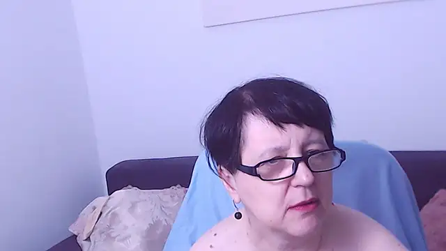 ChristaRose live cam on StripChat