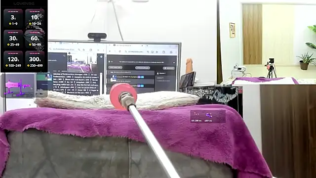 Paulina_Davis_ live cam on StripChat