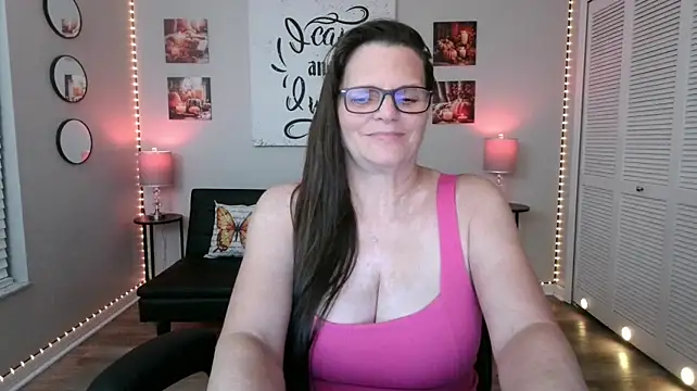 ClassySamantha live cam preview