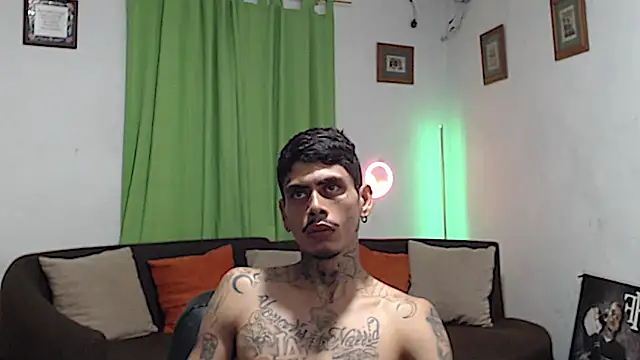 alpha_zom