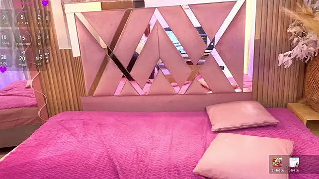 ANNE_TAY1