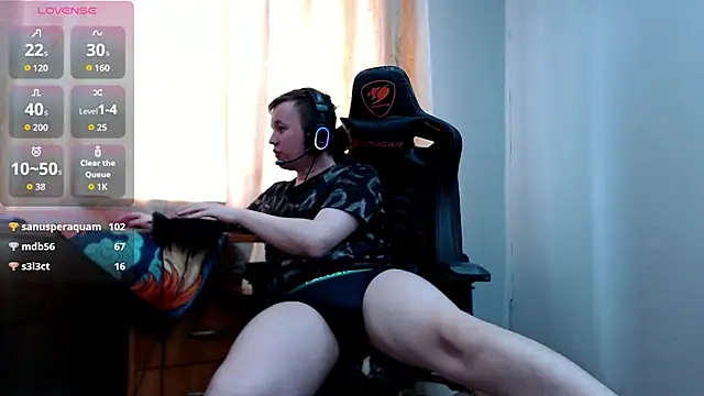 iliaskrislove live cam on StripChat
