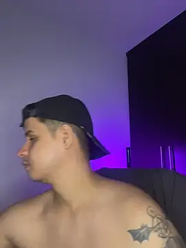 BjornSteel live cam on StripChat