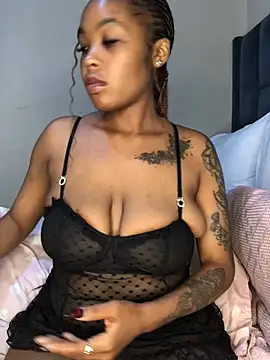 Nicole-Liam- live cam on StripChat