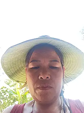emgaihoixuan live cam on StripChat