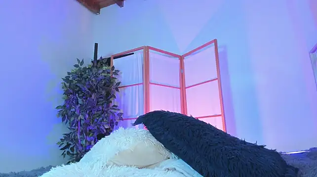 miss_moonn live cam on StripChat