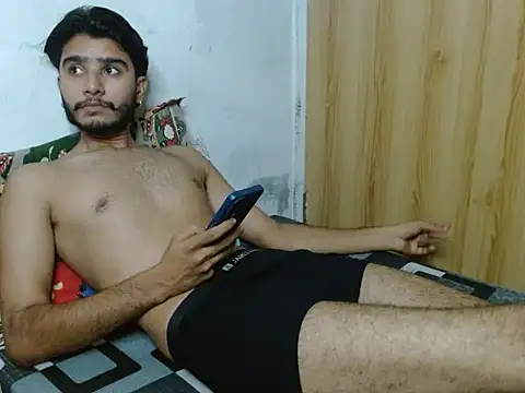 CoralN live cam on StripChat