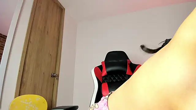 CandyyyPinkyyy webcam stripchat model stream image