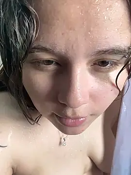 Annie_and_Raveenn