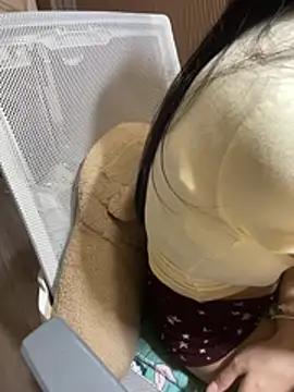 Mina048 live cam on StripChat