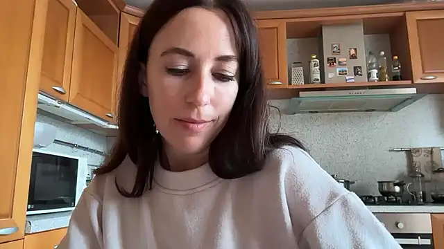Flamingo_Queen live cam on StripChat