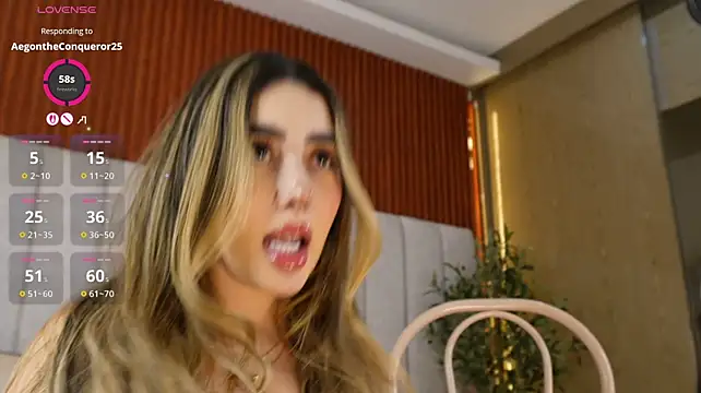Annyy_Rosse