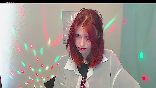 GuessMe___ live cam on StripChat