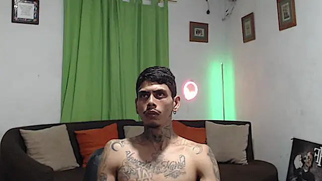 alpha_zom