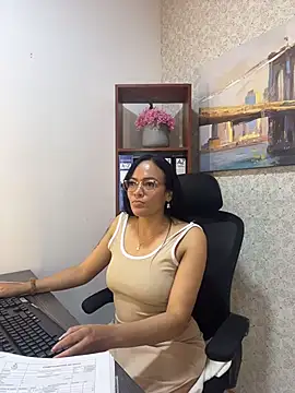 Nox_Vixen live cam on StripChat