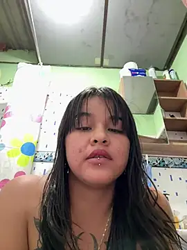 KattalellaGomez webcam