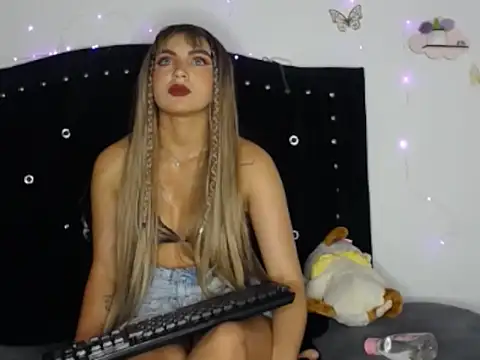 Gabriela_bellevelvet