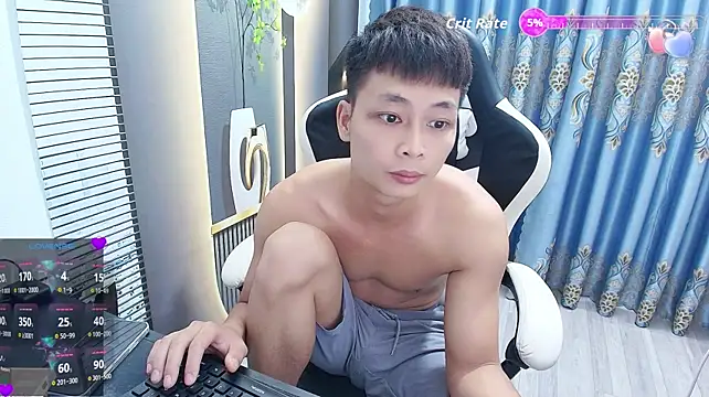 Naughty___asian live cam on StripChat