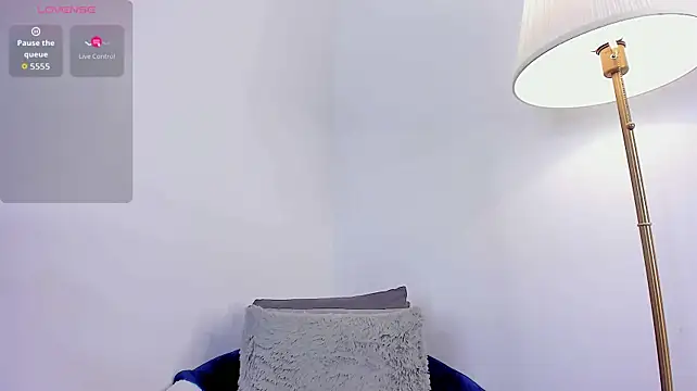 Modella: sweet_karinpaz777