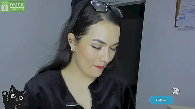 Babe-sofi live cam on StripChat