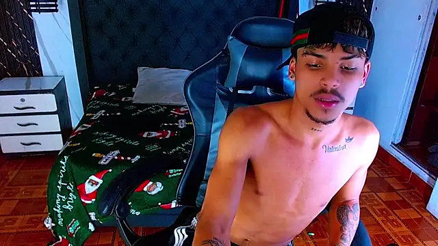 Angel_foxc13 live cam on StripChat