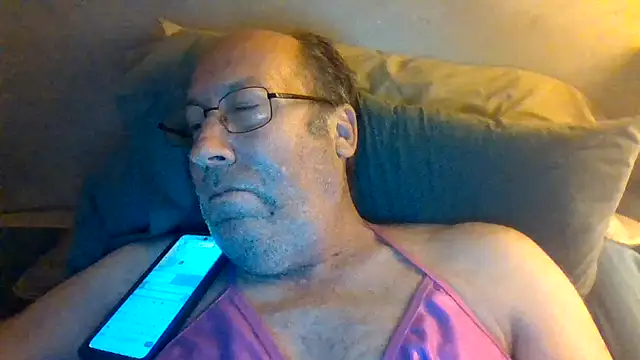 hornyrich69 live cam on StripChat