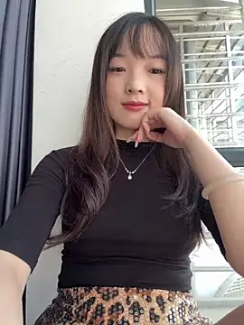 美美（meimei_x）