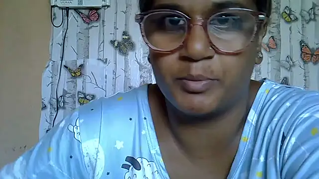 indianstrawberrylips4u