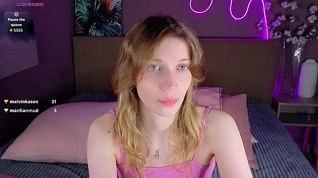 Emily_Cartex