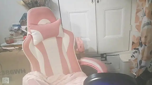 nastydianastrips