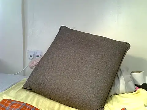 bubblyqueen live cam on StripChat