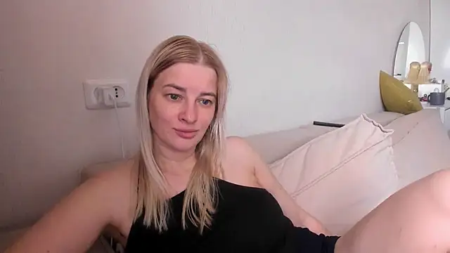 THE_GOLDEN_WOMAN