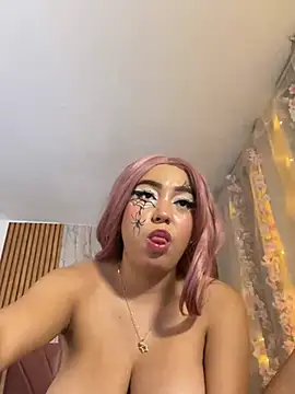 miissVelvett live cam on StripChat