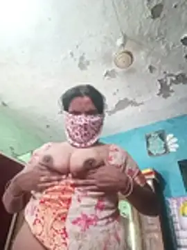 aadikiaunty (F milf) - 3 Fingers