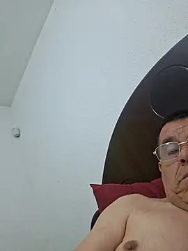 eros3442 live cam on StripChat