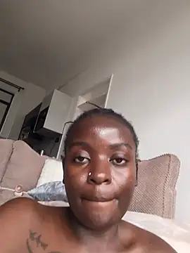 bustytemptress1