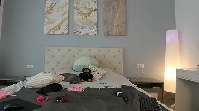 IvyTease_