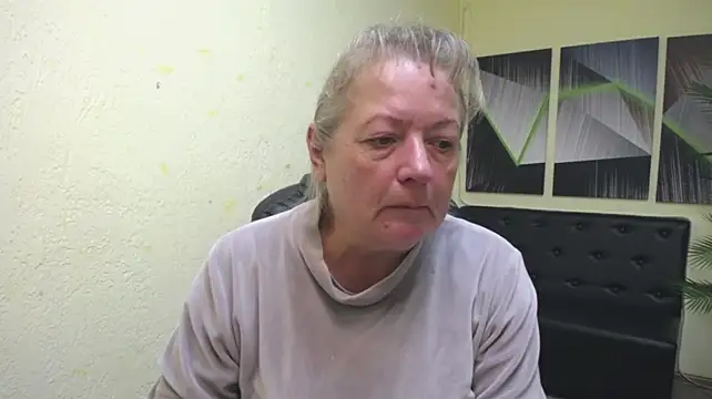 ClaraPSS live cam on StripChat