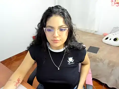 Milysins webcam stripchat model stream image