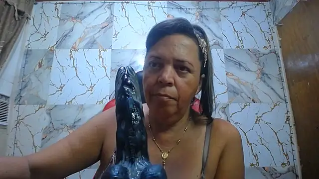 alina_maturehot