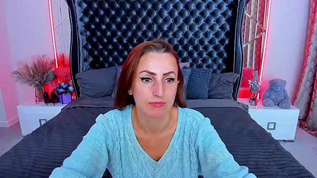 Rebecca_Diamond