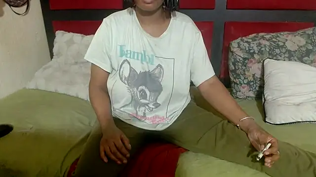 MaximTease24